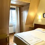 Universal 2* Porto