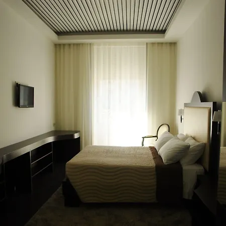 Universal 2* Porto