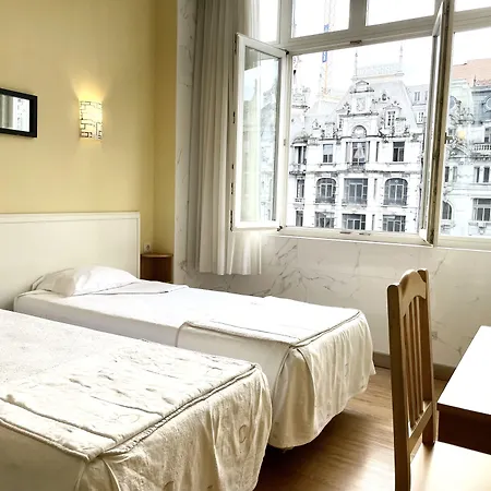 Universal 2* Porto