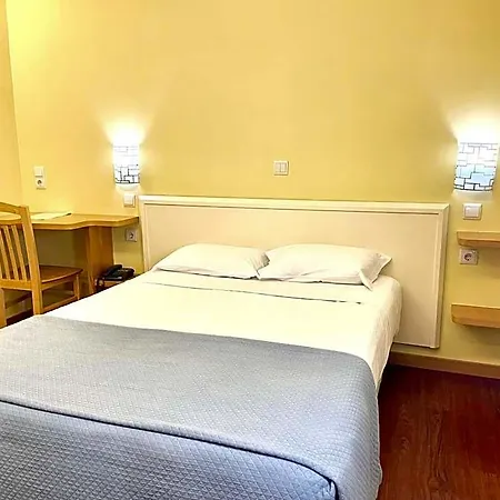 Hotel Universal 2*