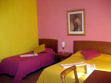 Universal Hotel 2*