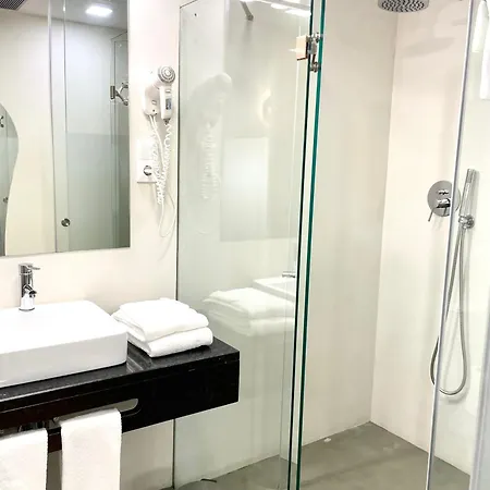 环球大酒店 2* 波尔图