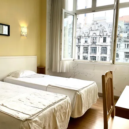 Hotel Universal 2*