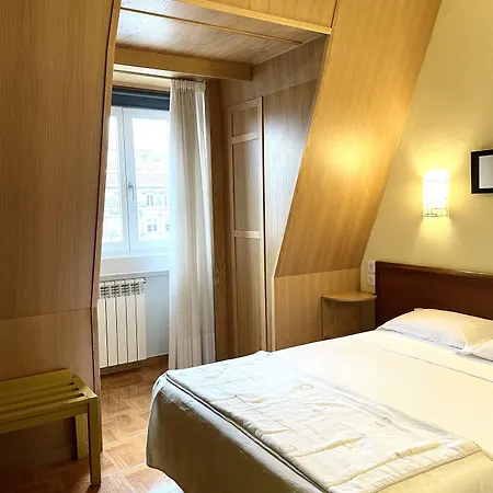 环球大酒店 2* 波尔图